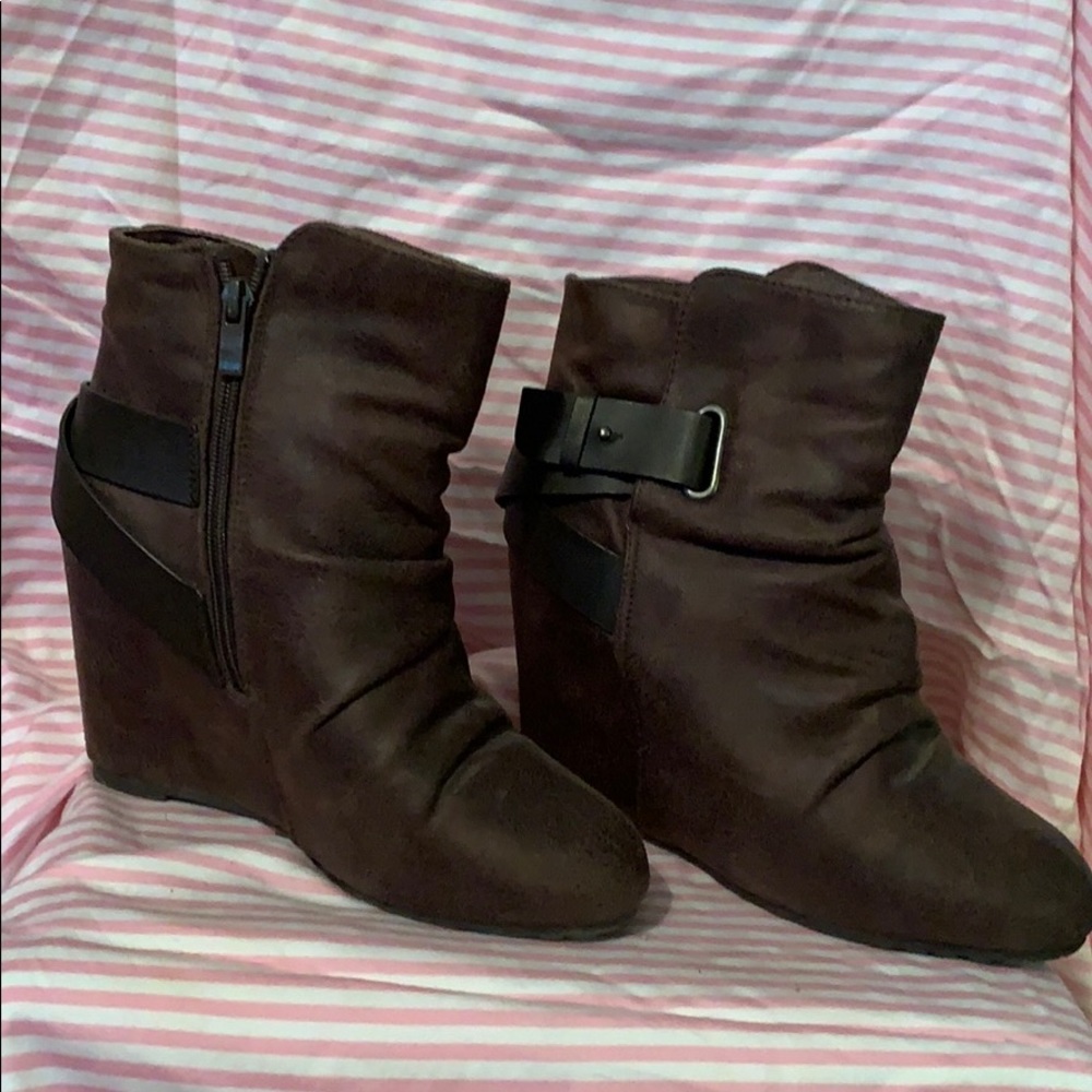 Aldo wedge booties